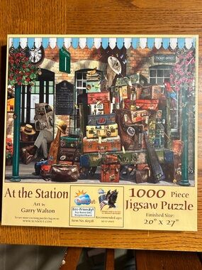 At the Station 1000-Piece Jigsaw Puzzle - Cream